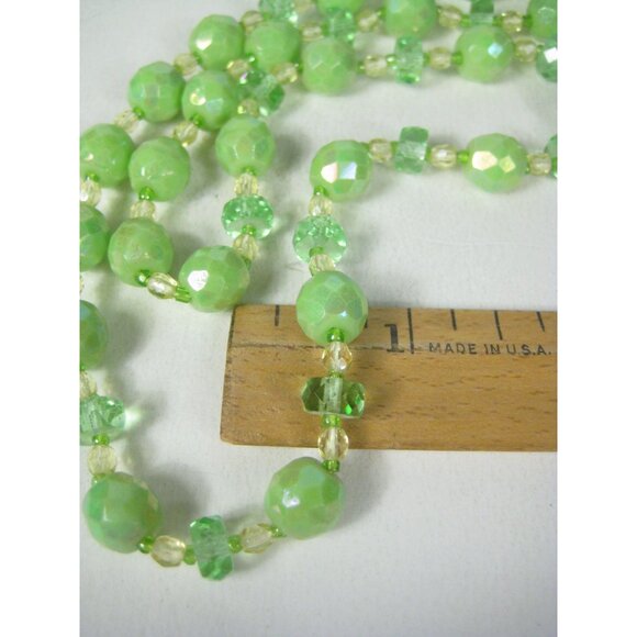 Vintage Green Beaded Necklace Faceted Glass Crystal Beads 36 Inch 1930 1940 - Picture 3 of 8